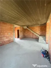 MOSNITA - DUPLEX SPATIOS - COMPARTIMENTARE EXCELENTA 