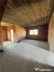 MOSNITA - DUPLEX SPATIOS - COMPARTIMENTARE EXCELENTA 