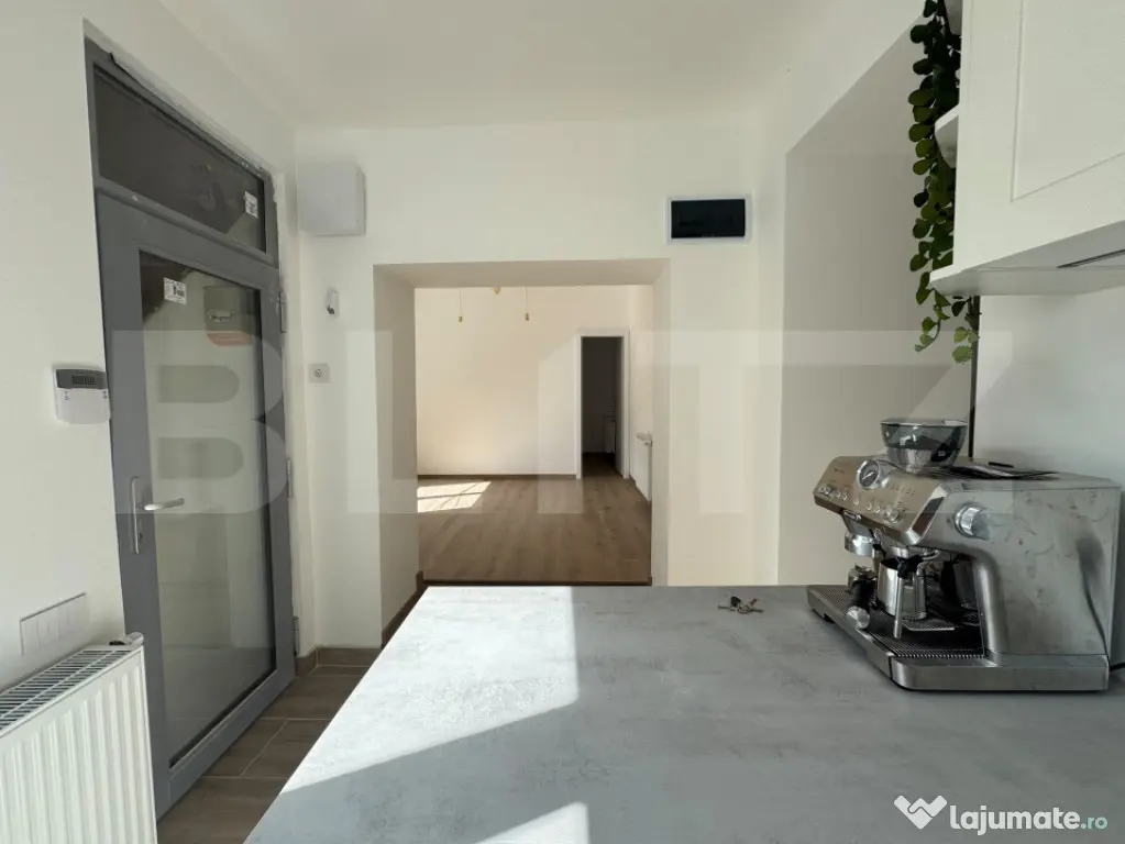 Apartament 3 camere, complet renovat, parcare în curte, USA - Cluj-Napoca (Cluj)