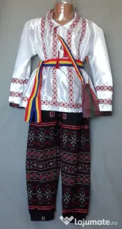Costum popular pentru copii 7-8-9-10 ani 165 lei 