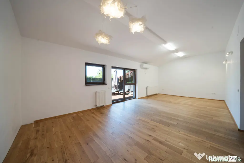 Vila individuala P+1+M*700 mp teren*337 mp construiti*Sector - Bucuresti (Bucuresti-Ilfov)
