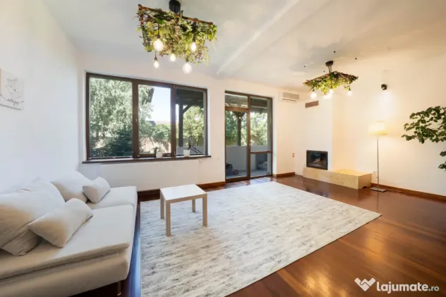 Vila individuala P+1+M*700 mp teren*337 mp construiti*Sector - Bucuresti (Bucuresti-Ilfov)