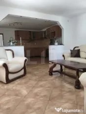 Casa cu 5 camere, suprafata utila 208 mp, loc. Halmeu 