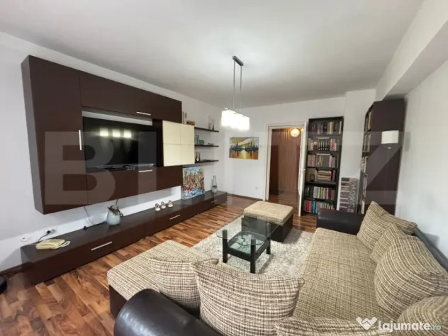Apartament de vanzare, 3 camere, 70 mp, zona Dacia - Oradea (Bihor)