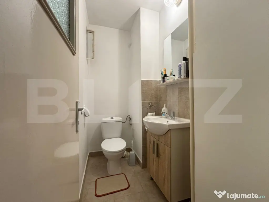 Apartament de vanzare, 3 camere, 70 mp, zona Dacia - Oradea (Bihor)
