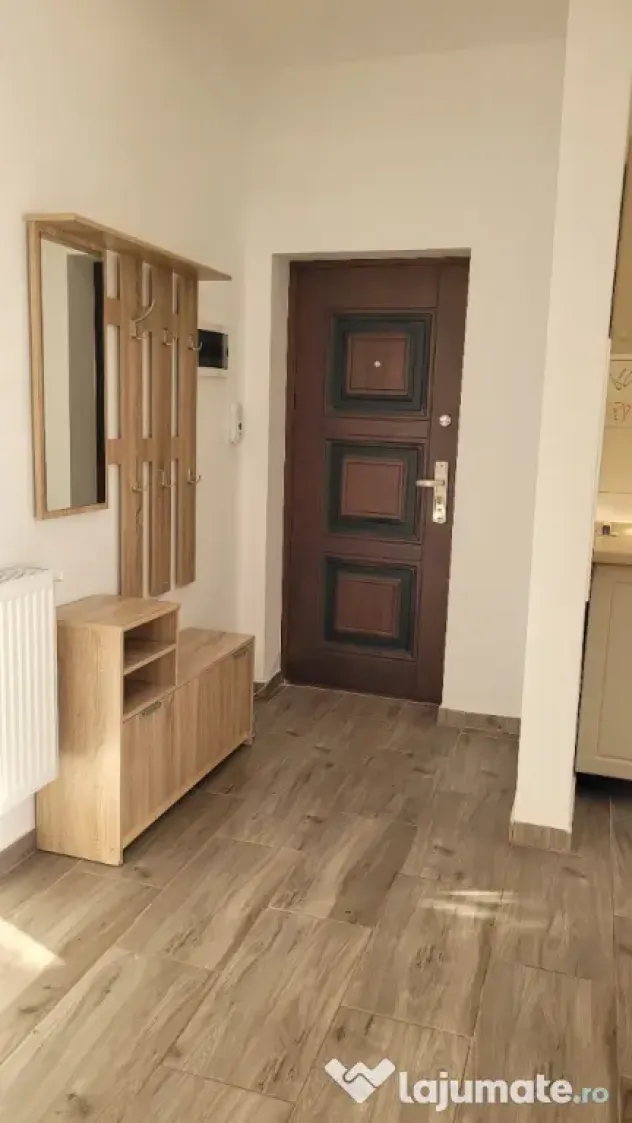 Proprietar, inchiriez apartament 2 camere, bloc nou, parter