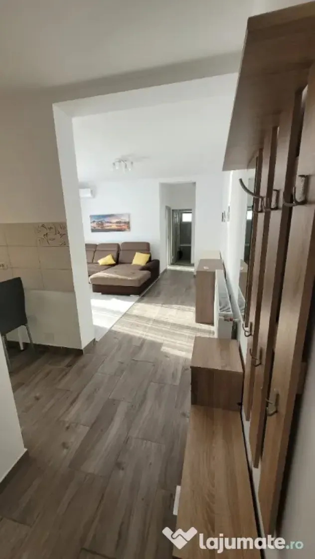 Proprietar, inchiriez apartament 2 camere, bloc nou, parter