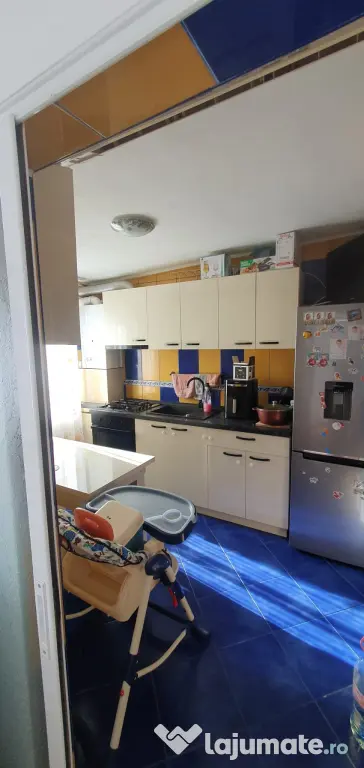De închiriat: Apartament 2 camere decomandat – Zona OMV / Schelelor, Câmpina