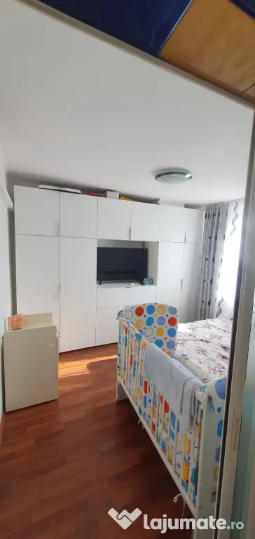 De închiriat: Apartament 2 camere decomandat – Zona OMV / Schelelor, Câmpina