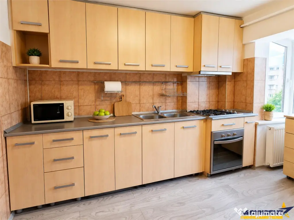 Apartament 3 camere decomandat, mobilat si utilat, Strada To - Brasov (Brasov)