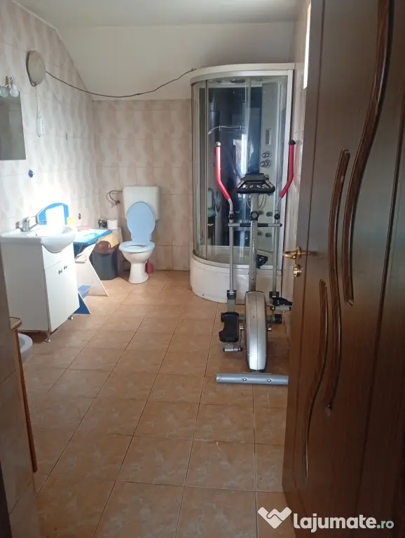 Casa de închiriat