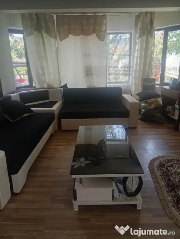 Casa de închiriat