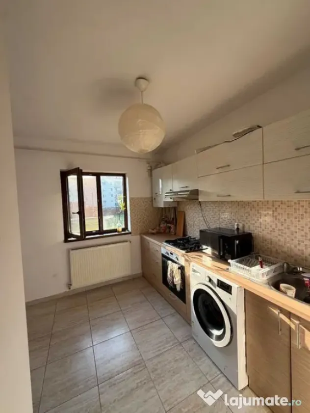 Apartament 2 camere Tractorul-Coresi,etajul 1,parcare,125000 - Brasov (Brasov)