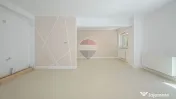 Spațiu comercial de 71mp de închiriat, lângă Coresi, ... 
