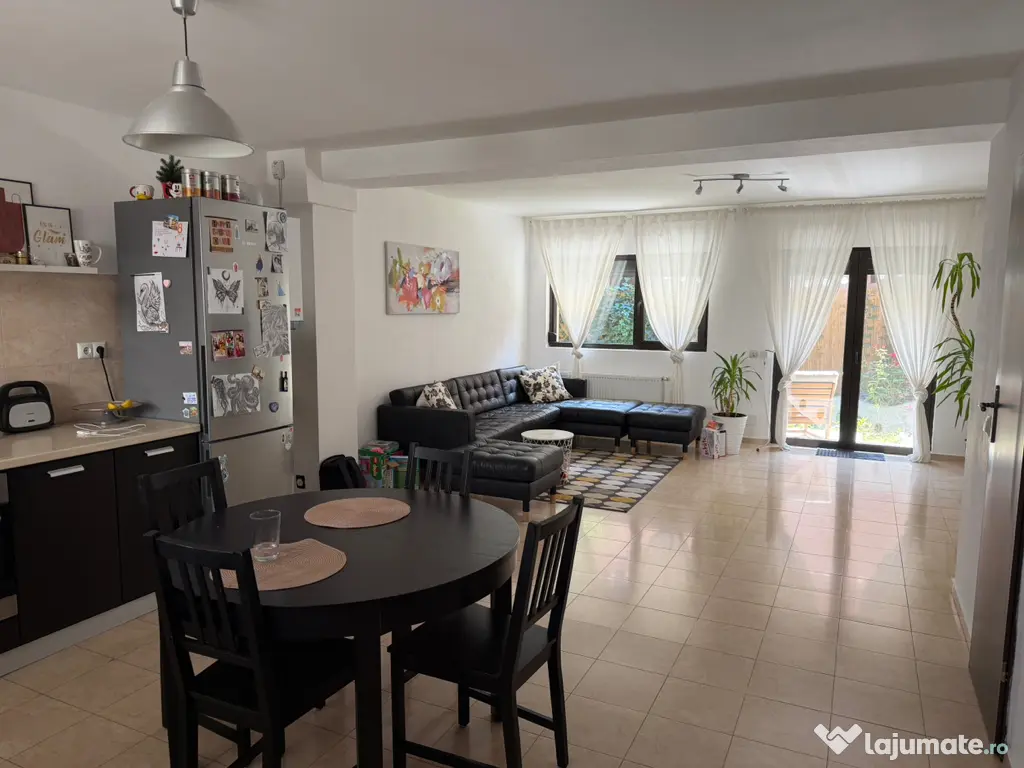 Proprietar vand casa Tunari