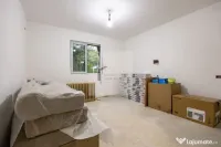 2 camere la parter, renovare avansată | Str. Argeșelu, ...