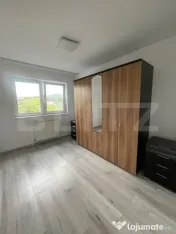 Apartament 3 camere, decomandat, etaj 2 zona lama