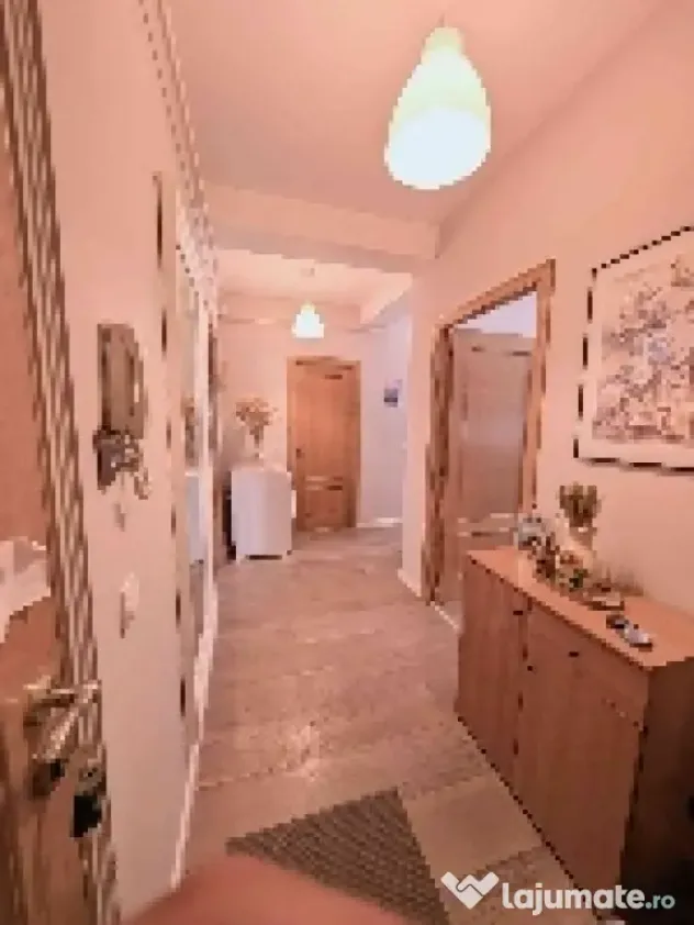Vând apartament cu 3 camere New Residence - Varteju (Bucuresti-Ilfov)
