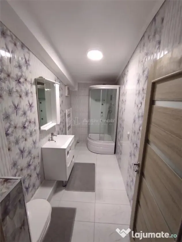 Vila Dristor, cu piscina, garaj, posibilitate spatiu comerci - Bucuresti (Bucuresti-Ilfov)