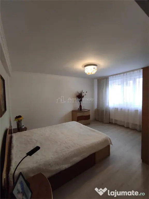 Vila Dristor, cu piscina, garaj, posibilitate spatiu comerci - Bucuresti (Bucuresti-Ilfov)