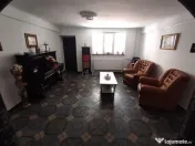 Vila Dristor, cu piscina, garaj, posibilitate spatiu comerci 