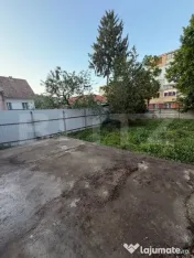 Blitz oferă spre vânzare casa/spațiu commercial in Tarnav