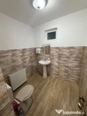 Blitz oferă spre vânzare casa/spațiu commercial in Tarnav
