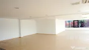 DE INCHIRIAT- SPATIU COMERCIAL 140 MP 