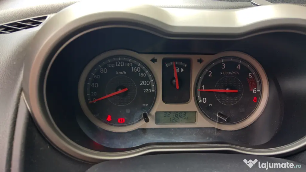 Vând Nissan note 1,5dci,an 2006
