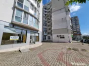 Spatiu comercial 9Mai 82 # peco Moll 