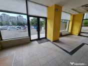 Spatiu comercial 9Mai 82 # peco Moll 