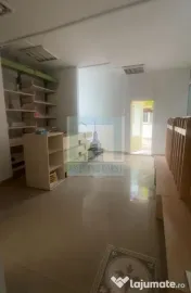 Spațiu comercial de închiriat/ zona Bartolomeu