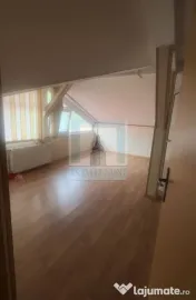 Spațiu comercial de închiriat/ zona Bartolomeu