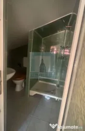 Spațiu comercial de închiriat/ zona Bartolomeu