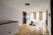 Casă modernă și spațioasă cu piscină,saună și sal... 