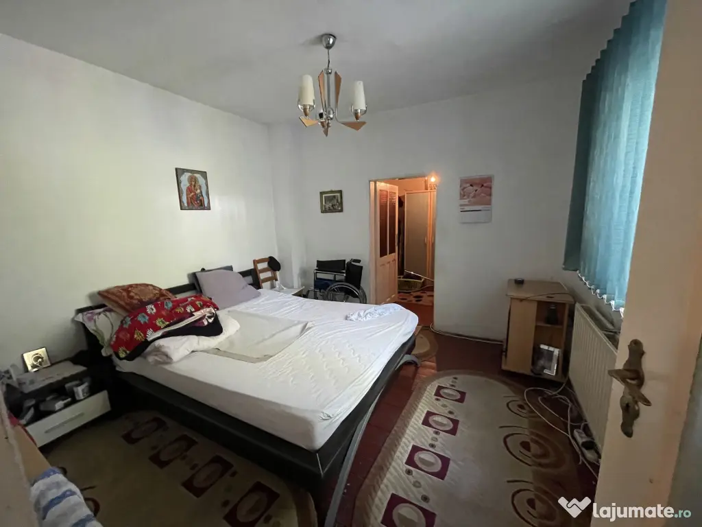 Casă de vânzare – 3 camere, teren 123 mp, toate utilitățile
