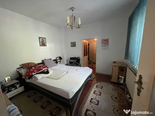 Casă de vânzare – 3 camere, teren 123 mp, toate utilitățile