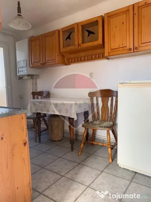 Locuință cochetă de închiriat într-o zonă liniștit... - Sibiu (Sibiu)