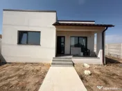 Casă de vânzare în Cârcea – zona TopGel 