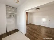 Apartament nou cu 3 camere, centrala si aer, zona Calea Seve