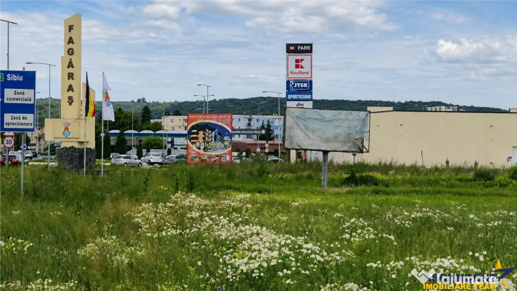 Teren intravilan 10.744 mp, Fagaras, zona comerciala ,2 fron - Fagaras (Brasov)
