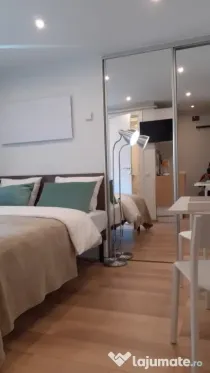 Garsoniera in mijlocul actiunii!!!-Centrul Istoric Brasov