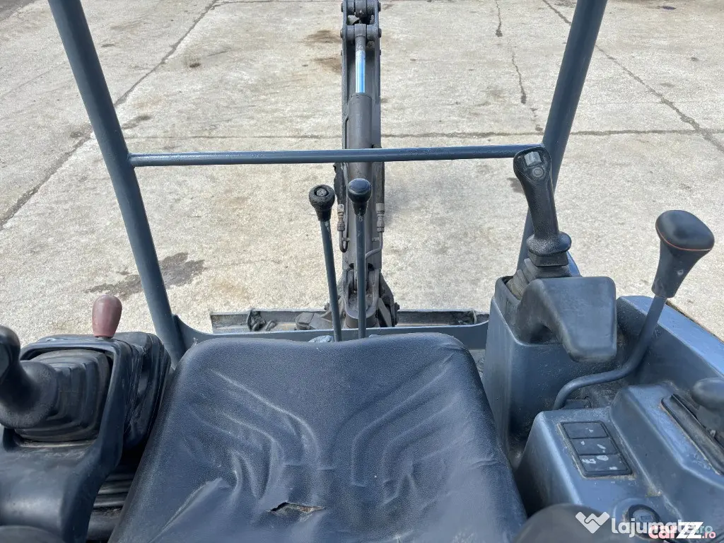 Miniexcavator Volvo EC18, 1.8 tone, 2016 - Negresti Oas (Satu-Mare)