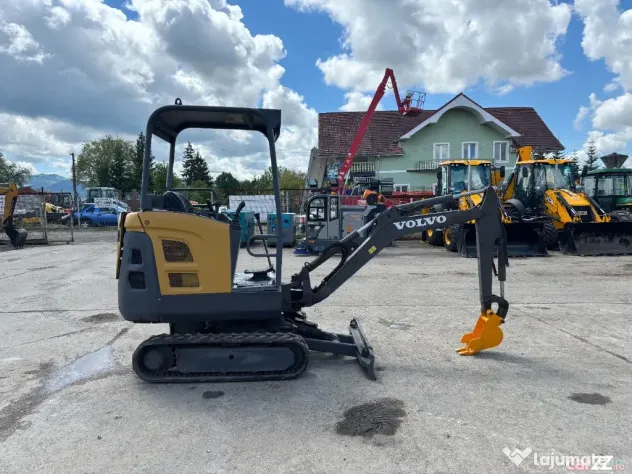 Miniexcavator Volvo EC18, 1.8 tone, 2016 - Negresti Oas (Satu-Mare)