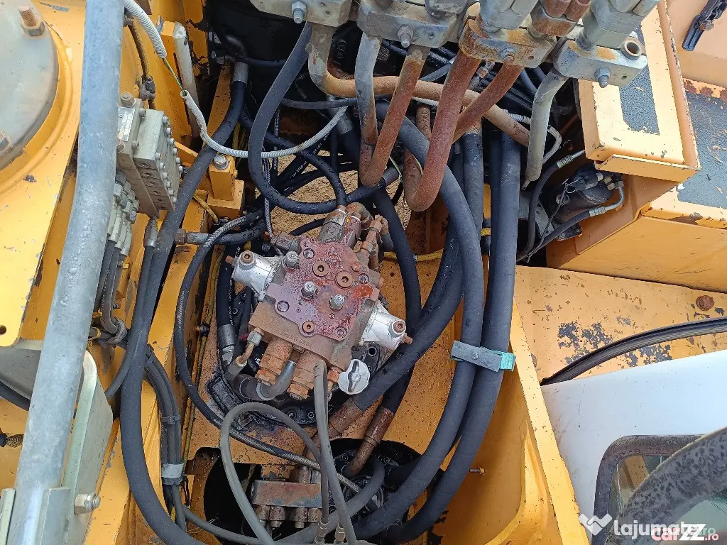 Excavator pe senile Liebherr R924B HDSL Litronic, 24 tone, 2007 - Negresti Oas (Satu-Mare)