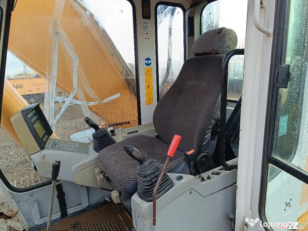 Excavator pe senile Liebherr R924B HDSL Litronic, 24 tone, 2007 - Negresti Oas (Satu-Mare)