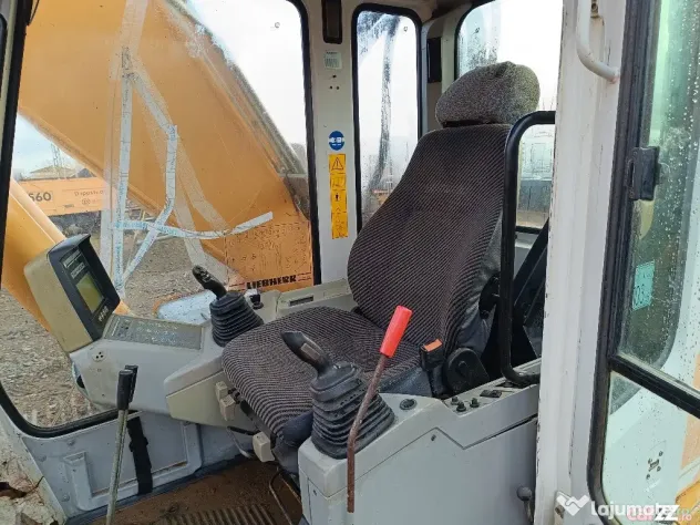 Excavator pe senile Liebherr R924B HDSL Litronic, 24 tone, 2007 - Negresti Oas (Satu-Mare)
