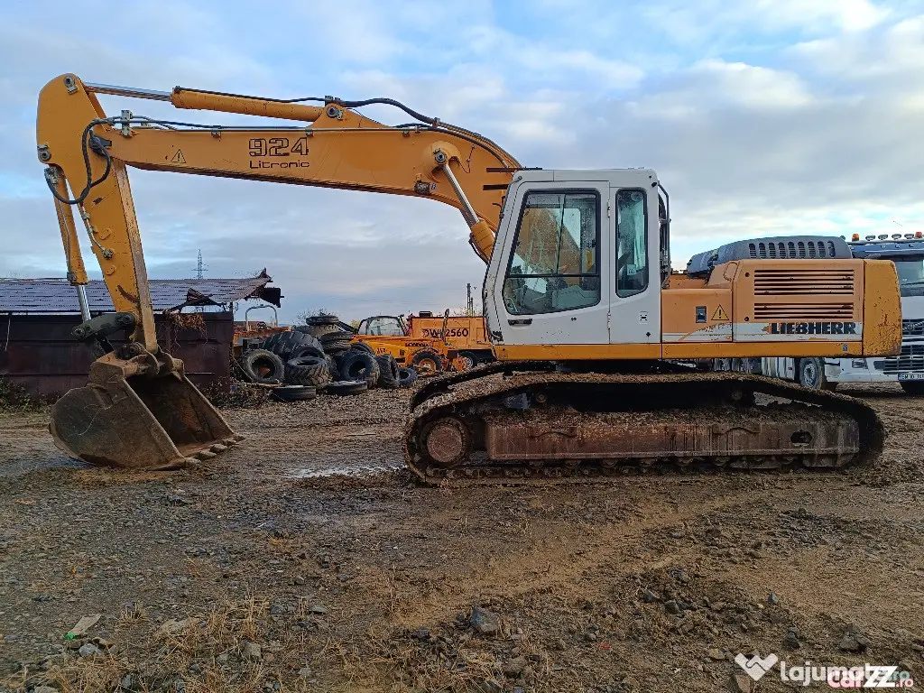 Excavator pe senile Liebherr R924B HDSL Litronic, 24 tone, 2007 - Negresti Oas (Satu-Mare)