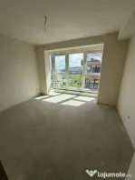 Apartament de vanzare semidecomandat ,3 camere 57 mp , zona