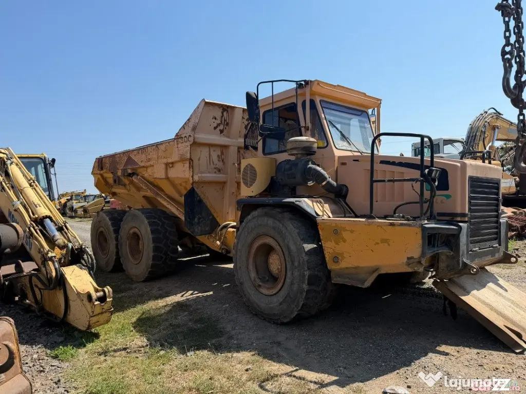 Cilindru hidraulic Dumper Bell B30C piese - Seini (Maramures)